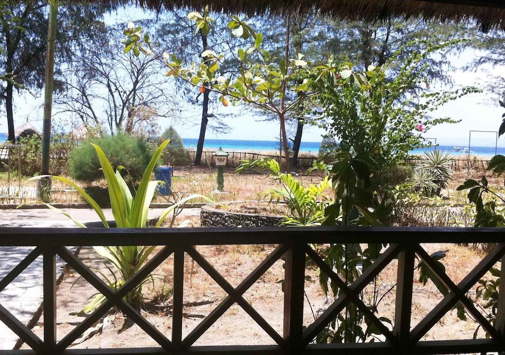Oyo 2861 Hotel Gili Air & Restaurant Eksteriør bilde