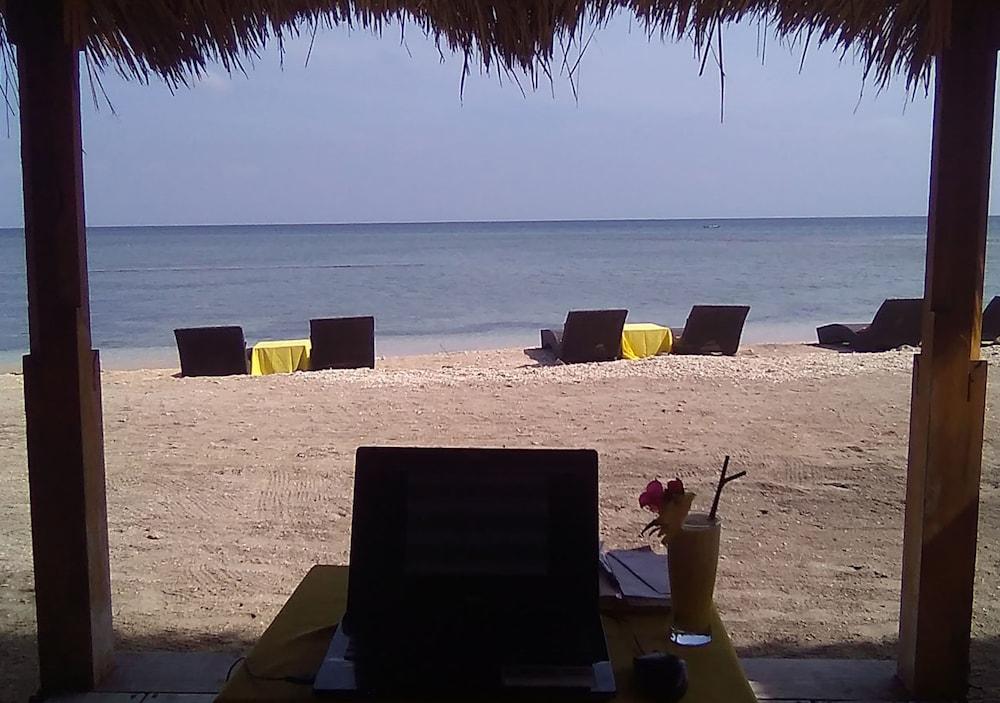 Oyo 2861 Hotel Gili Air & Restaurant Eksteriør bilde