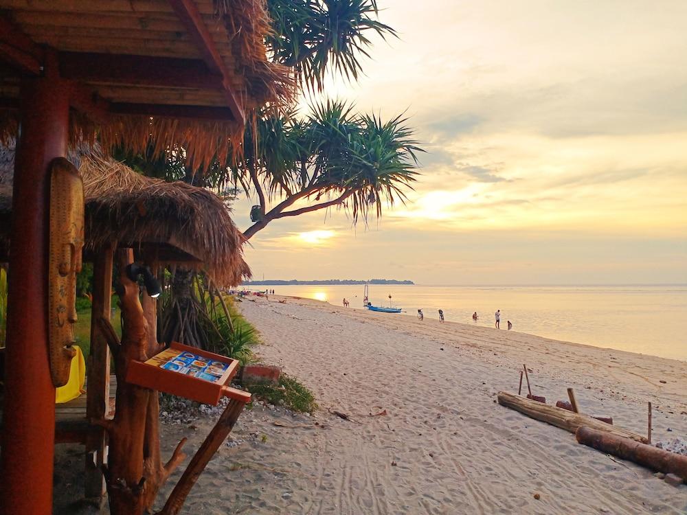 Oyo 2861 Hotel Gili Air & Restaurant Eksteriør bilde