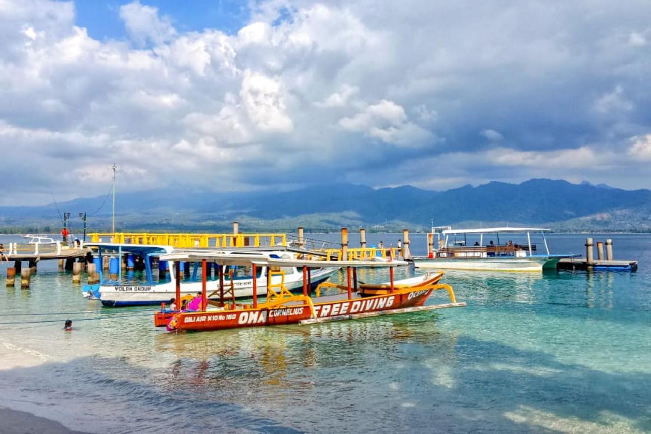Oyo 2861 Hotel Gili Air & Restaurant Eksteriør bilde
